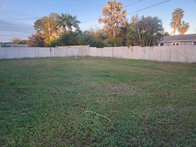 1197 SW Heather Street, Port St Lucie, FL 34953