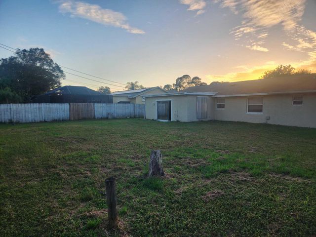 1197 SW Heather Street, Port St Lucie, FL 34953