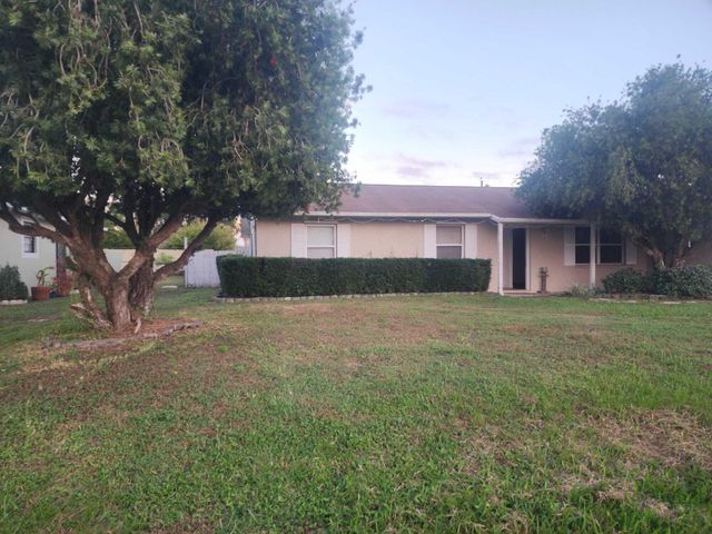 1197 SW Heather Street, Port St Lucie, FL 34953