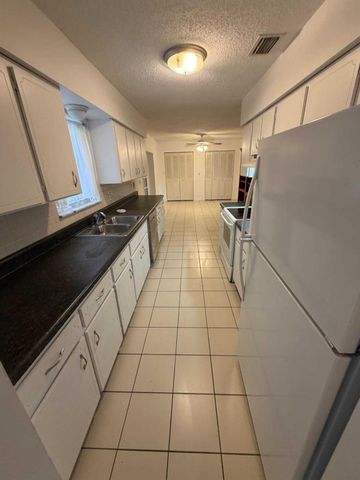 1197 SW Heather Street, Port St Lucie, FL 34953