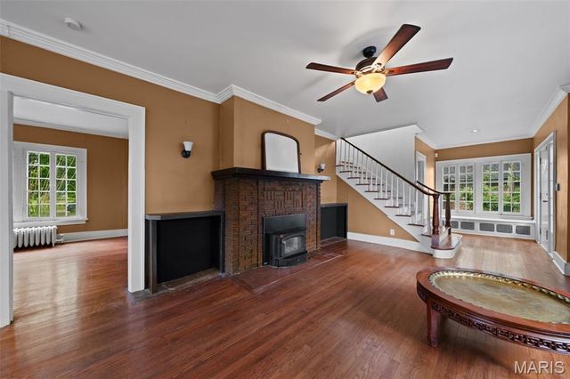9914 Parkway Drive, St Louis, MO 63137