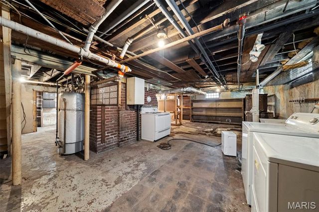 9914 Parkway Drive, St Louis, MO 63137