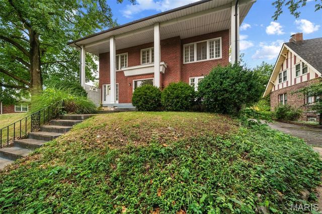 9914 Parkway Drive, St Louis, MO 63137