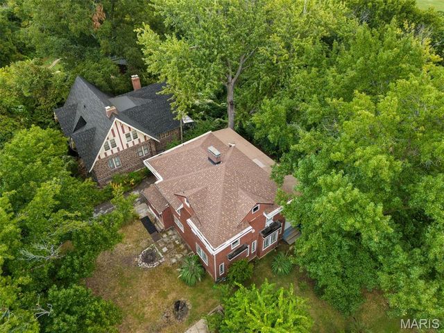 9914 Parkway Drive, St Louis, MO 63137