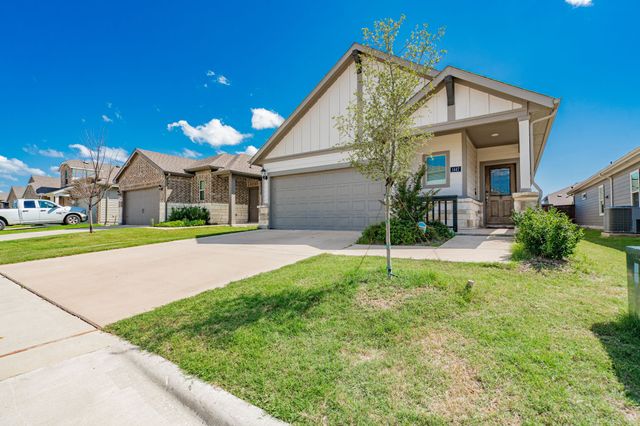 1447 Rolling Fox Drive, Forney, TX 75126