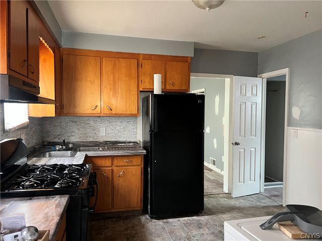 2418 Lodi Street, Syracuse, NY 13208