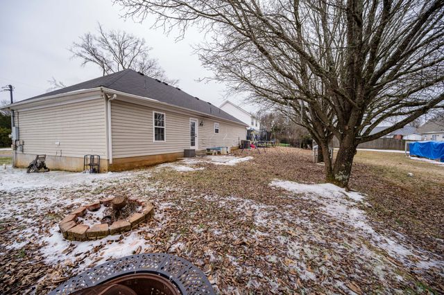 206 Canvasback Ct, Murfreesboro, TN 37130