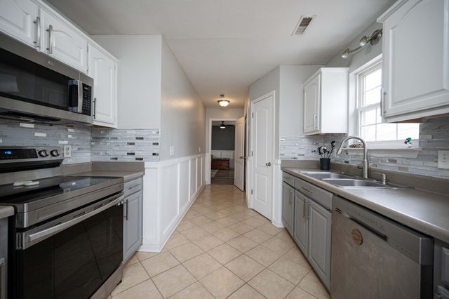 206 Canvasback Ct, Murfreesboro, TN 37130