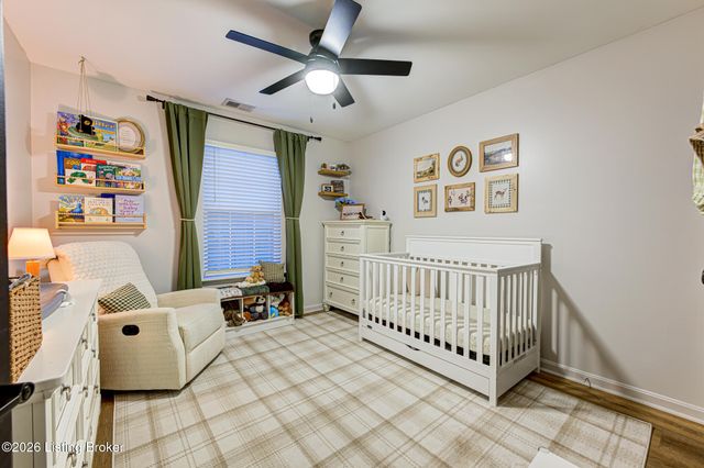 392 Berger Farm Dr, Mt Washington, KY 40047