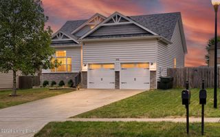 392 Berger Farm Dr, Mt Washington, KY 40047