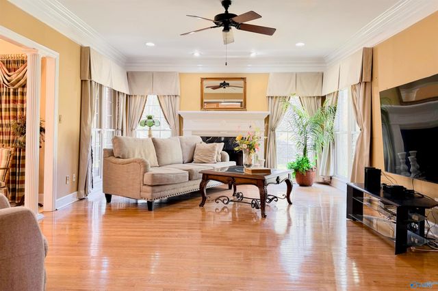 1538 Blackhall Lane SE, Decatur, AL 35601