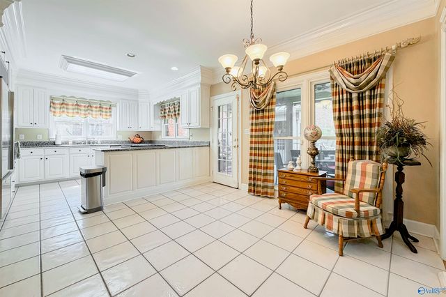 1538 Blackhall Lane SE, Decatur, AL 35601