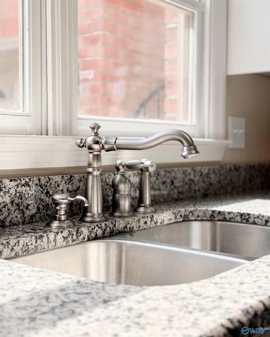 1538 Blackhall Lane SE, Decatur, AL 35601