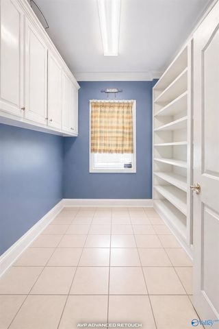 1538 Blackhall Lane SE, Decatur, AL 35601