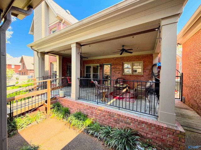 1538 Blackhall Lane SE, Decatur, AL 35601