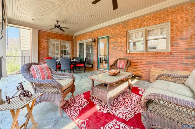 1538 Blackhall Lane SE, Decatur, AL 35601