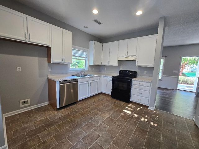 1566 Clark Sound Circle, Charleston, SC 29412