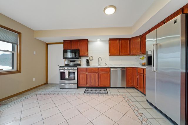 306 Bach Road, Schererville, IN 46375