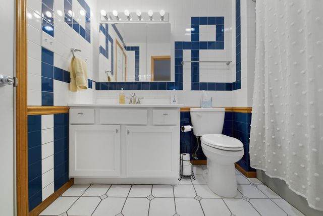 306 Bach Road, Schererville, IN 46375