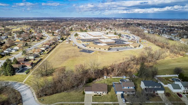 306 Bach Road, Schererville, IN 46375