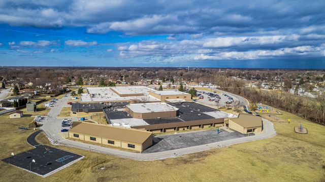 306 Bach Road, Schererville, IN 46375