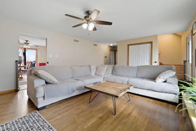 306 Bach Road, Schererville, IN 46375