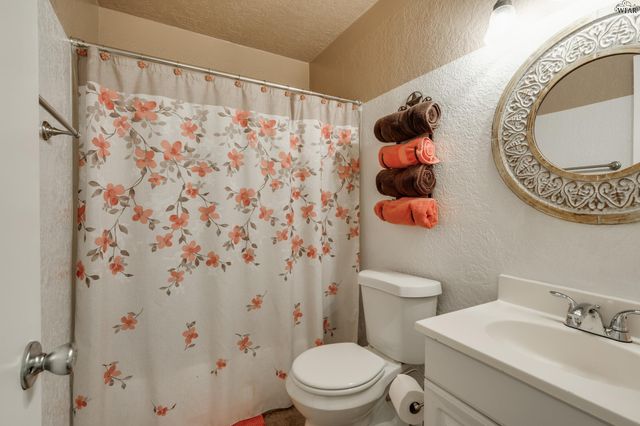 5400 DEWEY STREET, Wichita Falls, TX 76306