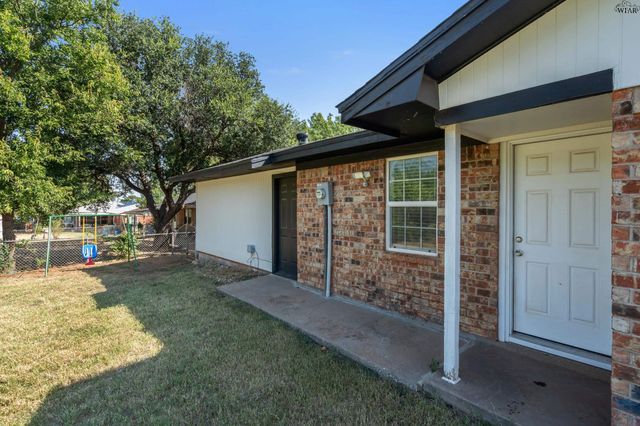 5400 DEWEY STREET, Wichita Falls, TX 76306