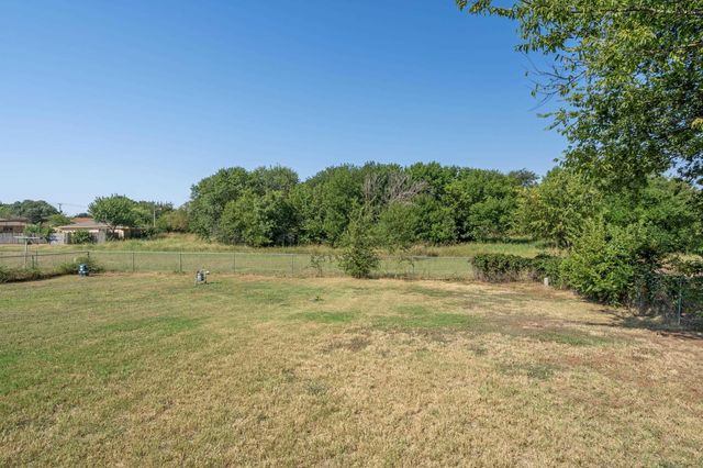 5400 DEWEY STREET, Wichita Falls, TX 76306