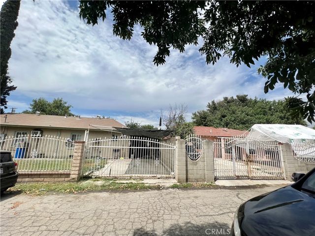 1206 W West 7th, San Bernardino, CA 92411