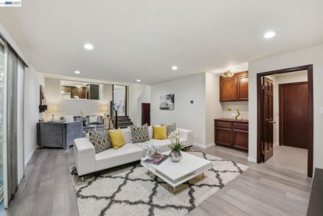 44304 Paiute Ct, Fremont, CA 94539
