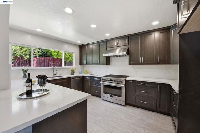 44304 Paiute Ct, Fremont, CA 94539
