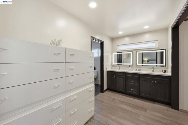 44304 Paiute Ct, Fremont, CA 94539