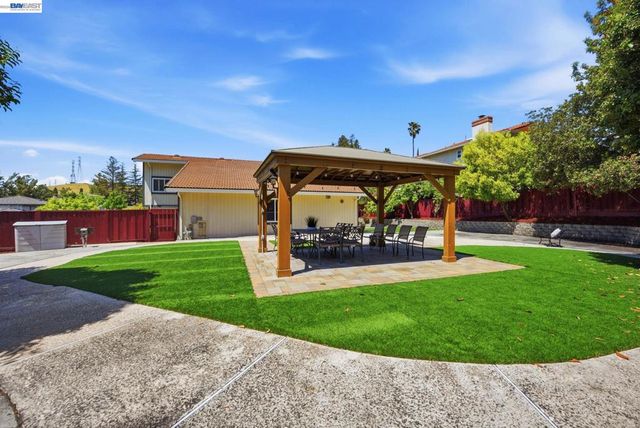 44304 Paiute Ct, Fremont, CA 94539