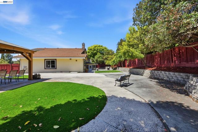44304 Paiute Ct, Fremont, CA 94539