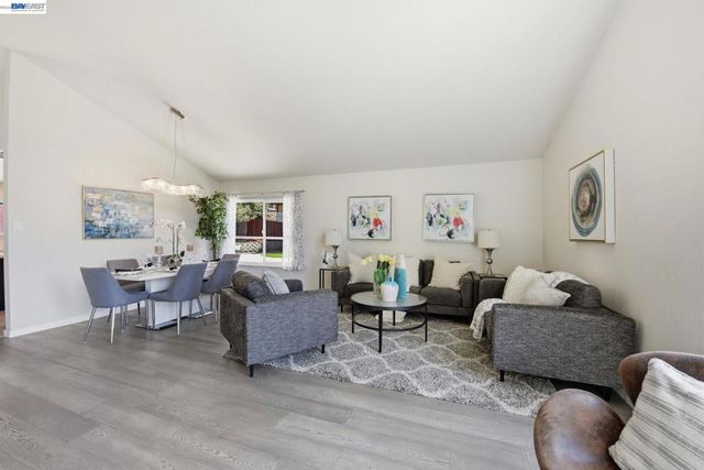 44304 Paiute Ct, Fremont, CA 94539