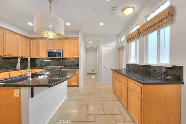 6264 Manzanita Way, Riverside, CA 92504