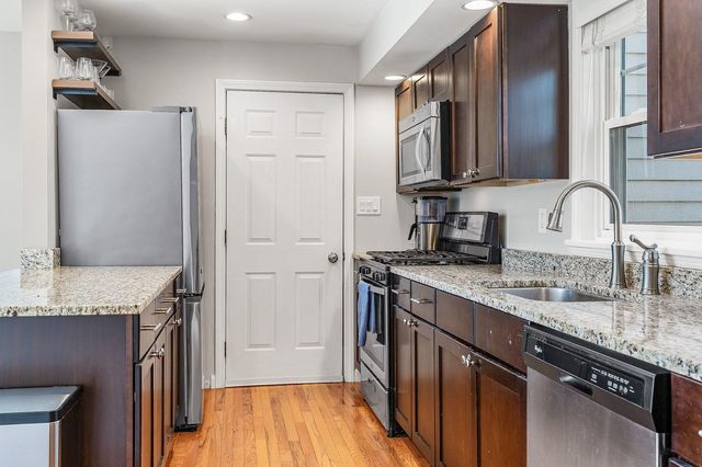 26 Pheasant Run Lane, Stratham, NH 03885