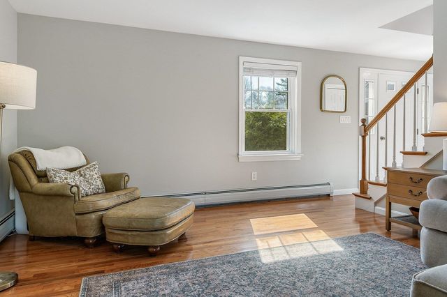 26 Pheasant Run Lane, Stratham, NH 03885