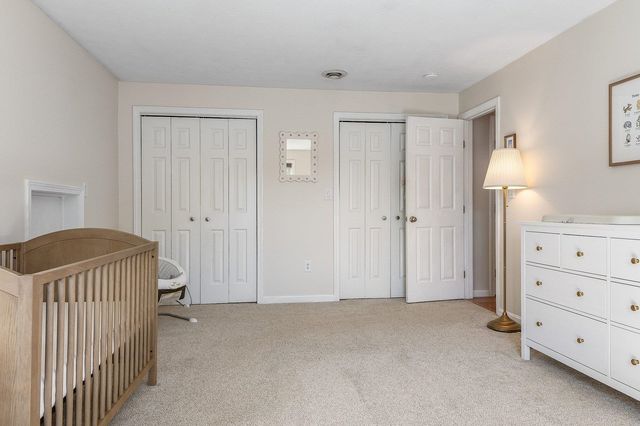 26 Pheasant Run Lane, Stratham, NH 03885