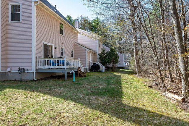 26 Pheasant Run Lane, Stratham, NH 03885