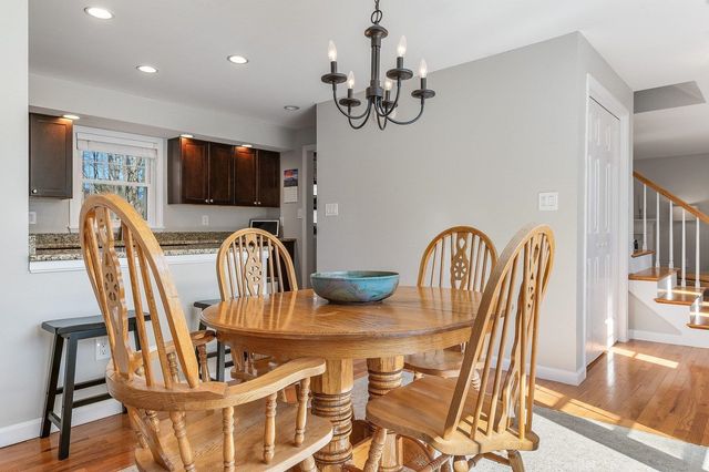26 Pheasant Run Lane, Stratham, NH 03885