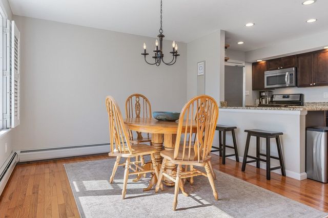 26 Pheasant Run Lane, Stratham, NH 03885