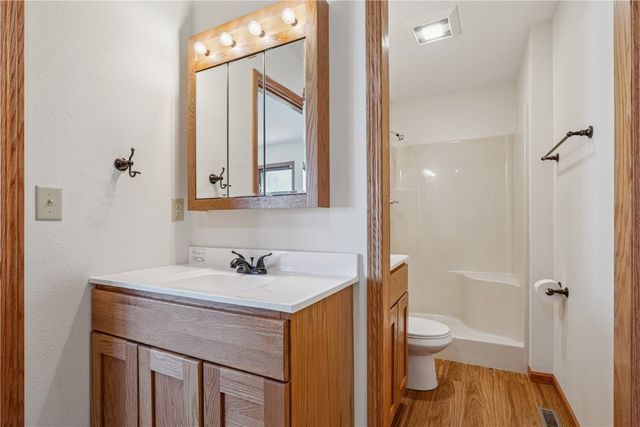 1280 S 15th Street, Marion, IA 52302