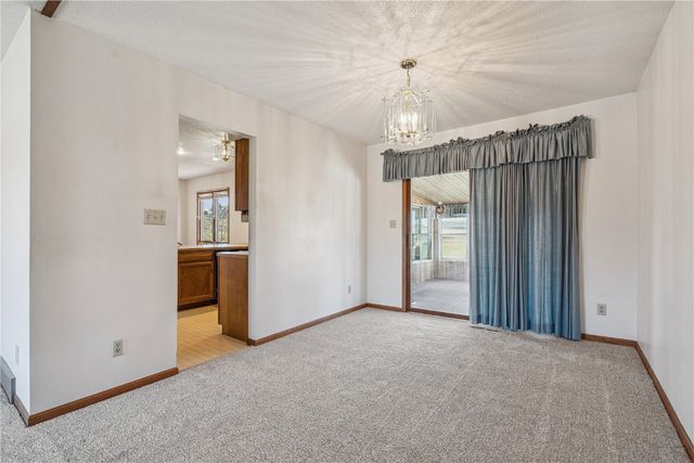 1280 S 15th Street, Marion, IA 52302