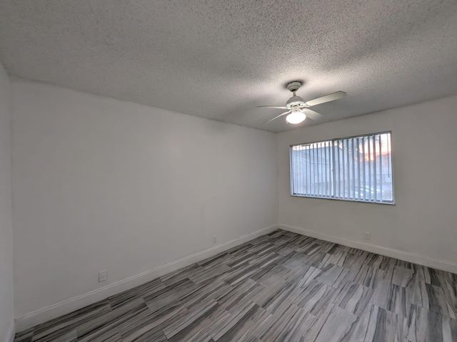 2142 NW 57th Avenue 14-A, Fort Lauderdale, FL 33313