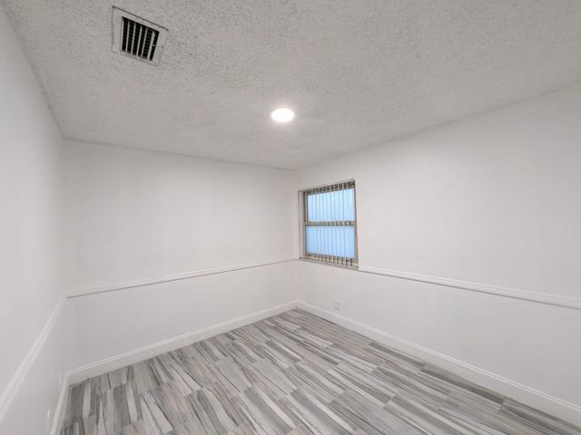 2142 NW 57th Avenue 14-A, Fort Lauderdale, FL 33313