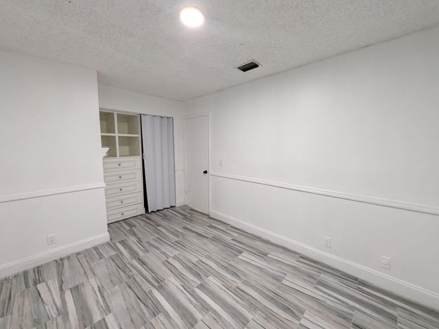 2142 NW 57th Avenue 14-A, Fort Lauderdale, FL 33313