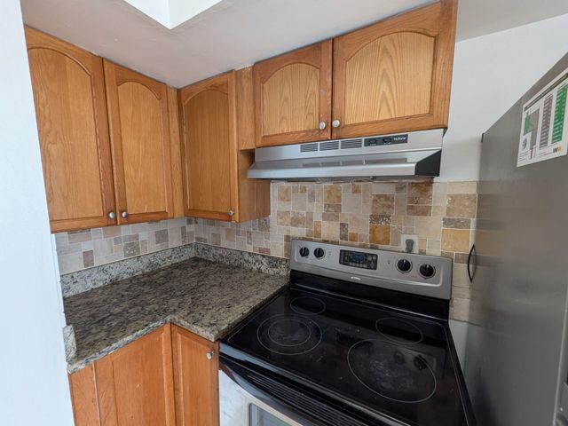 2142 NW 57th Avenue 14-A, Fort Lauderdale, FL 33313