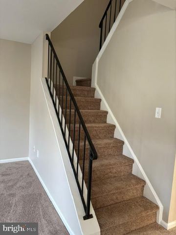 60 RIVER BANK DR, Roebling, NJ 08554